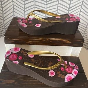 Havaianas Sandals | Wedge Flipflops  | size 7